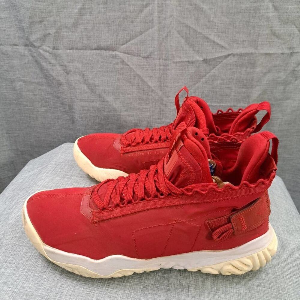 %Size 10.5 - Nike Jordan Men Proto React Univers/ AJ 9